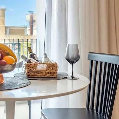 Athinais Urban Living 2 Just 2 Minutes From The Port Iraklio